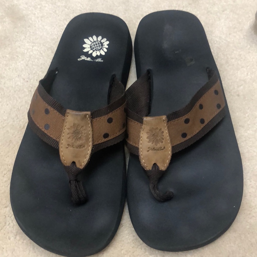 Yellow box Sandals